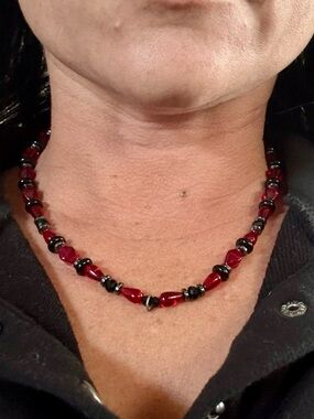 Vintage Red & Black Beaded Choker Necklace | Y2K 90s Edgy Minimalist